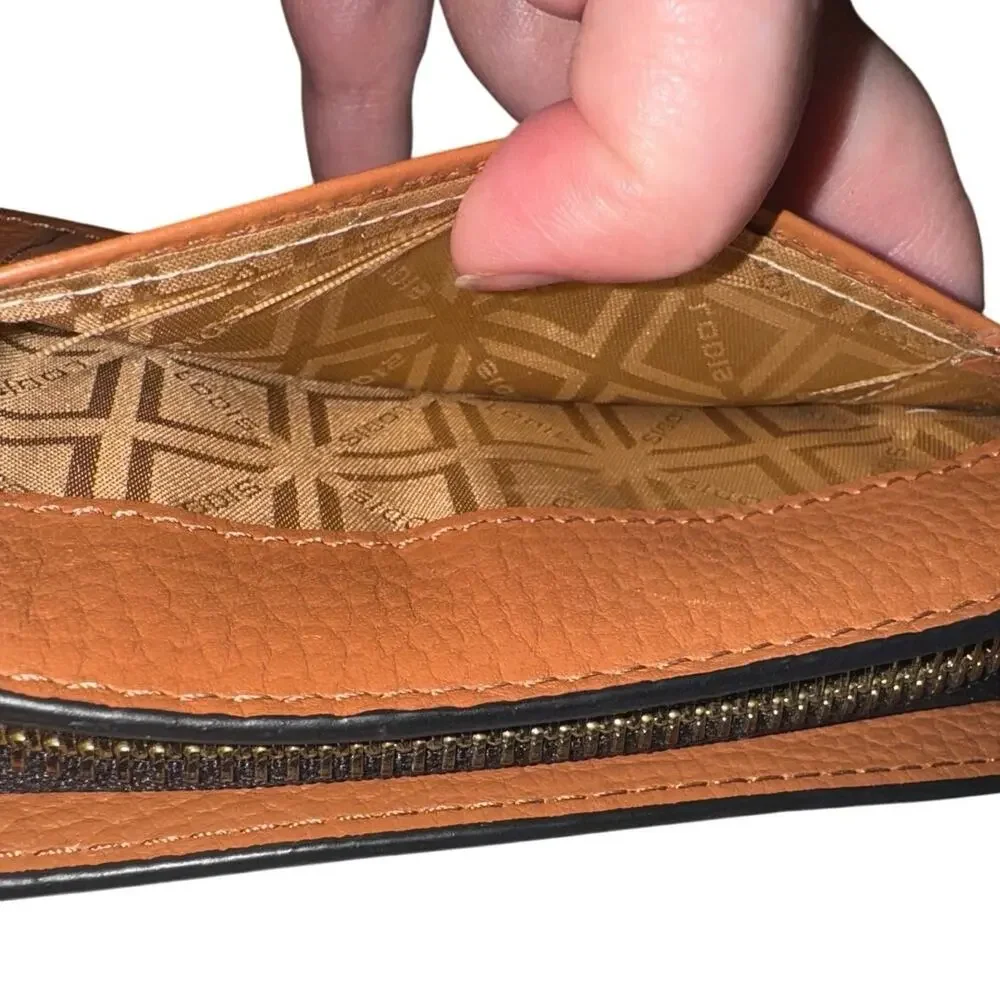 LODIS Kate Classic Zip Round Wallet in Chestnut, New without Tag MSRP $70